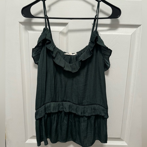 Tops - Grade & Gather Boutique Brand green tank size medium